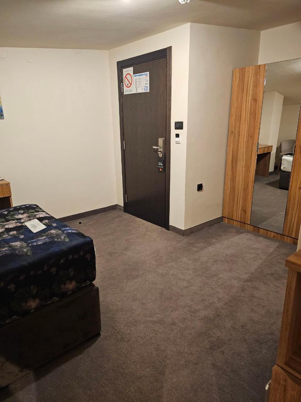 Hotel Aloha Nis Room photo